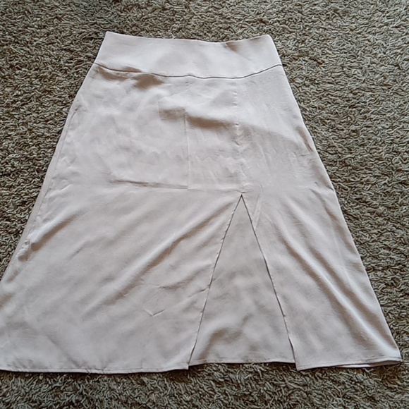 Very CHIC New Gorgeous Express High waisted slip skirt Size Medium - Picture 1 of 10